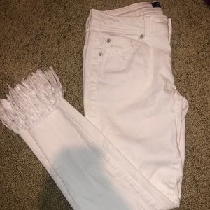 White frayed jeans
